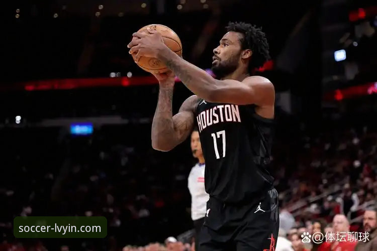绿茵体育官方平台 关注NBA常规赛火箭大胜尼克斯最新动态,绿茵体育平台观赛体验评测